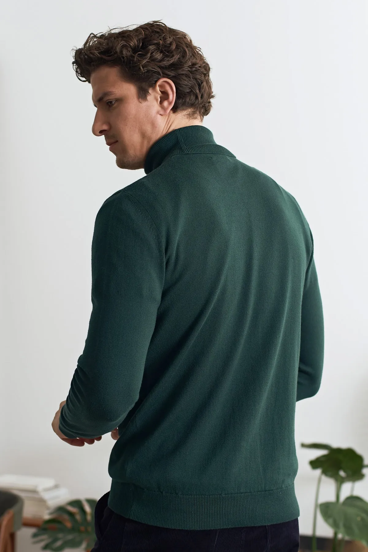 AVID rollneck jumper eco scot green