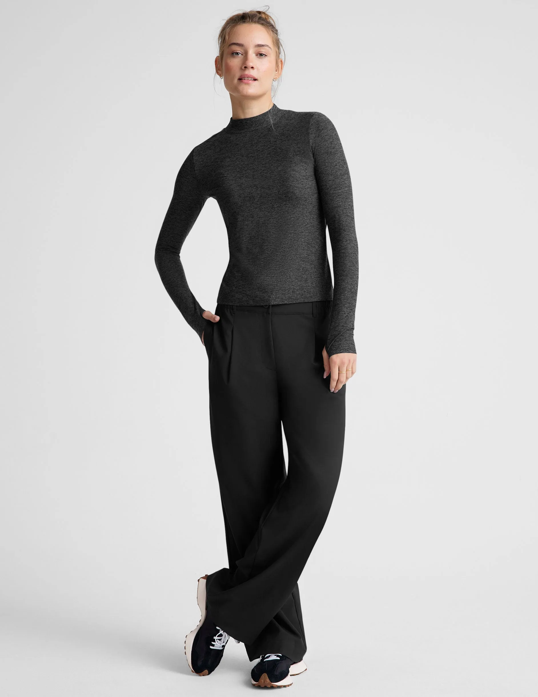 Featherweight Moving On Pullover
