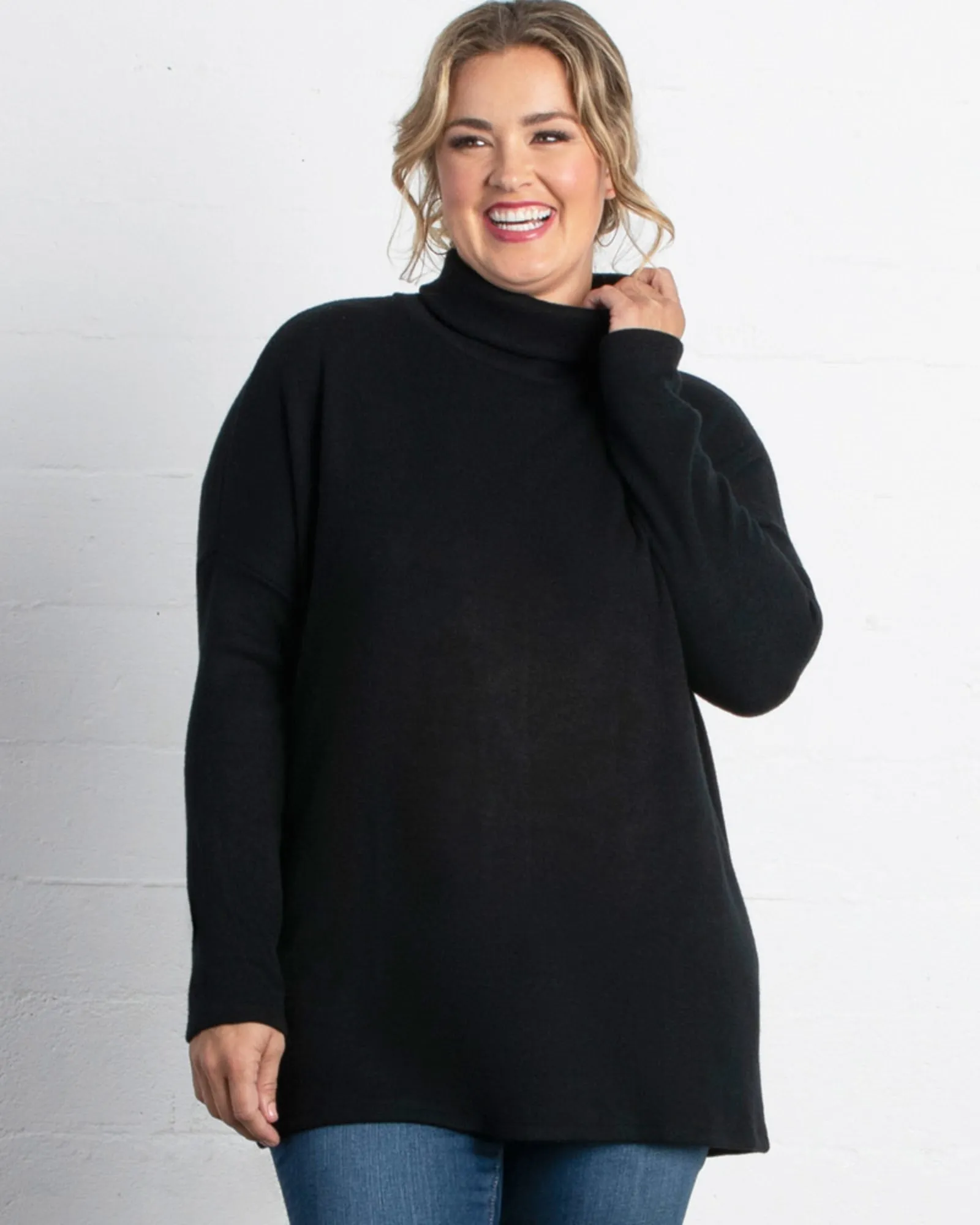 Paris Turtleneck Tunic Sweater | BLACK NOIR