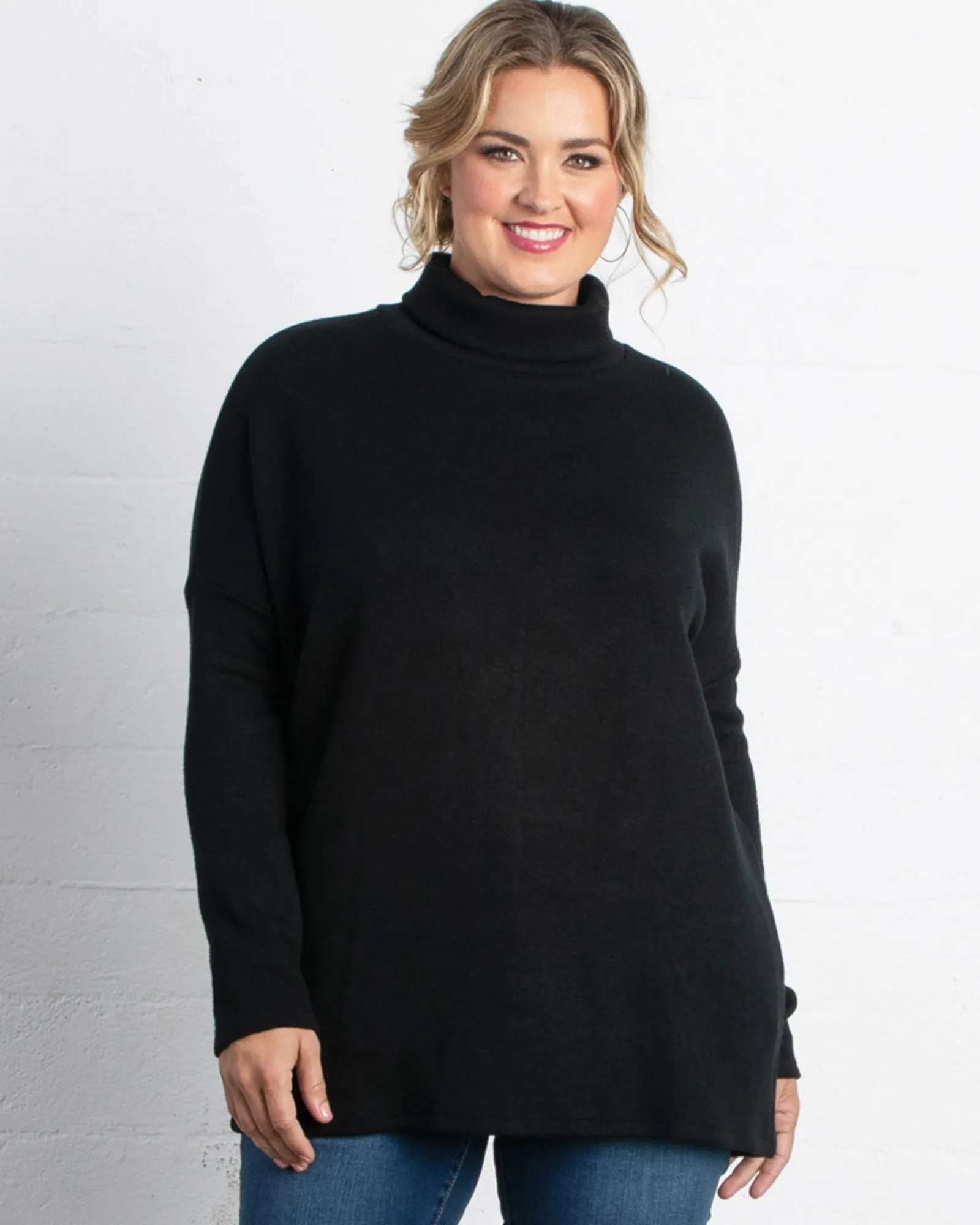Paris Turtleneck Tunic Sweater | BLACK NOIR