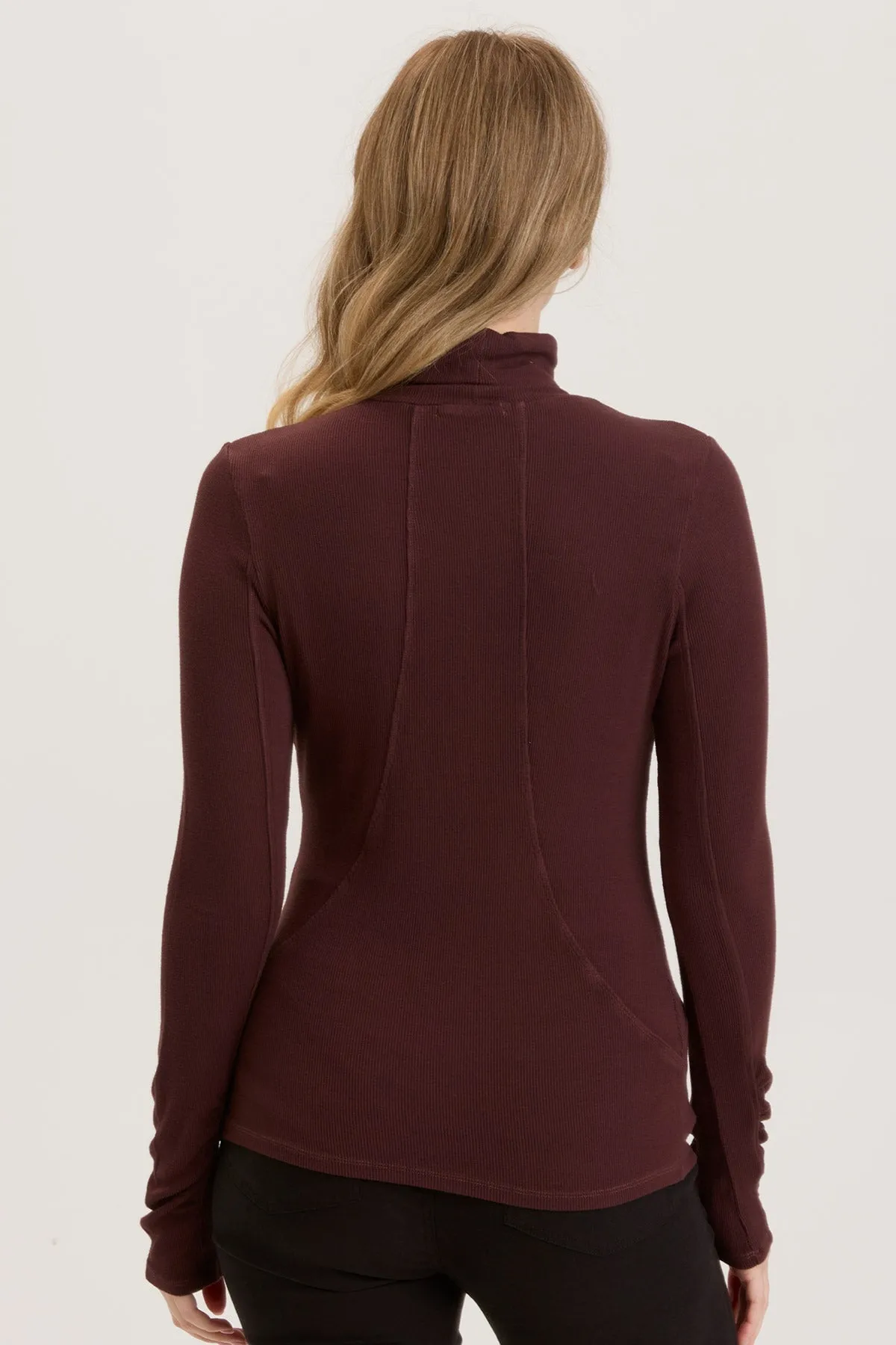 Rib Sorren Turtleneck